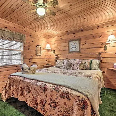 Franklin Cabin With Porch Near Hiking And Waterfalls! Exterior photo
