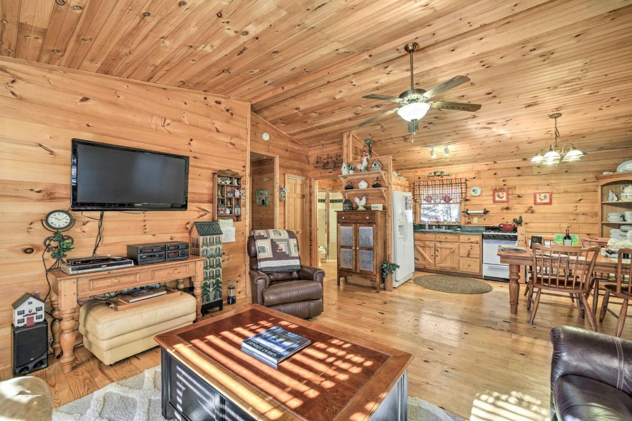 With Porch Near Hiking And Waterfalls!