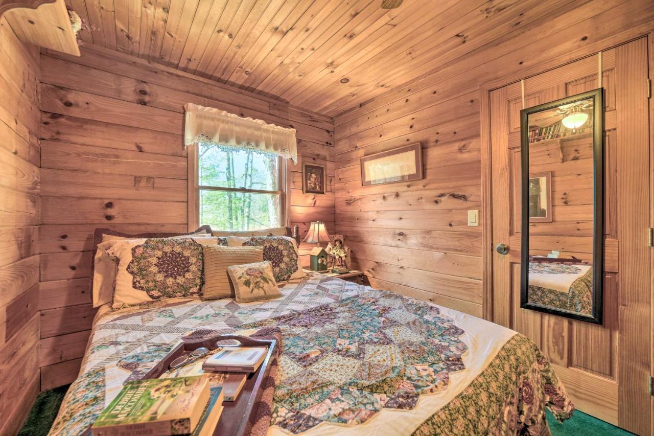 With Porch Near Hiking And Waterfalls! *