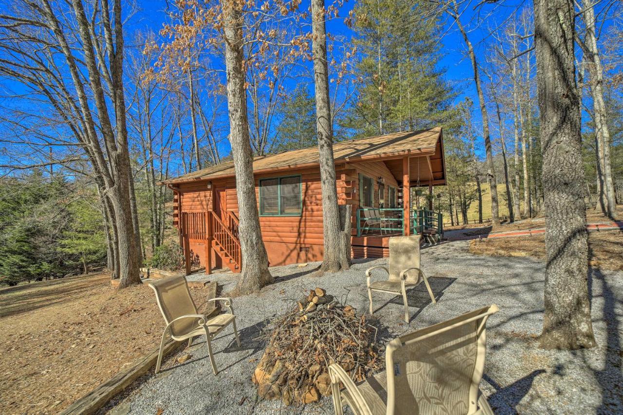 With Porch Near Hiking And Waterfalls!